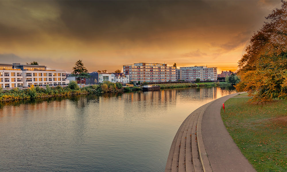 Victoria Embankment - Nottingham fishing