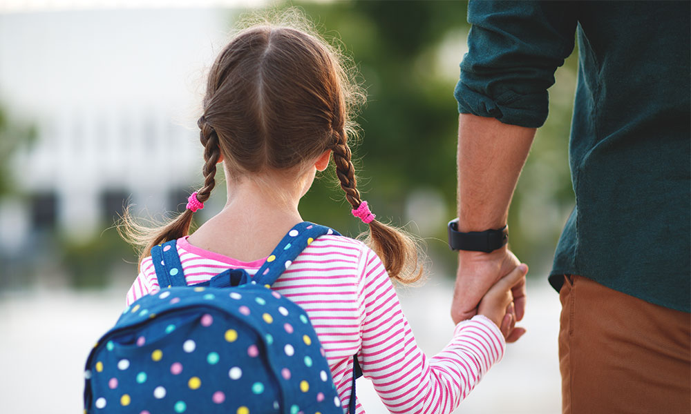 walk to school leave the car at home&nbsp;